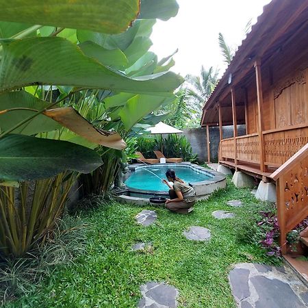 D'Ethnic Ubud Villa Buitenkant foto
