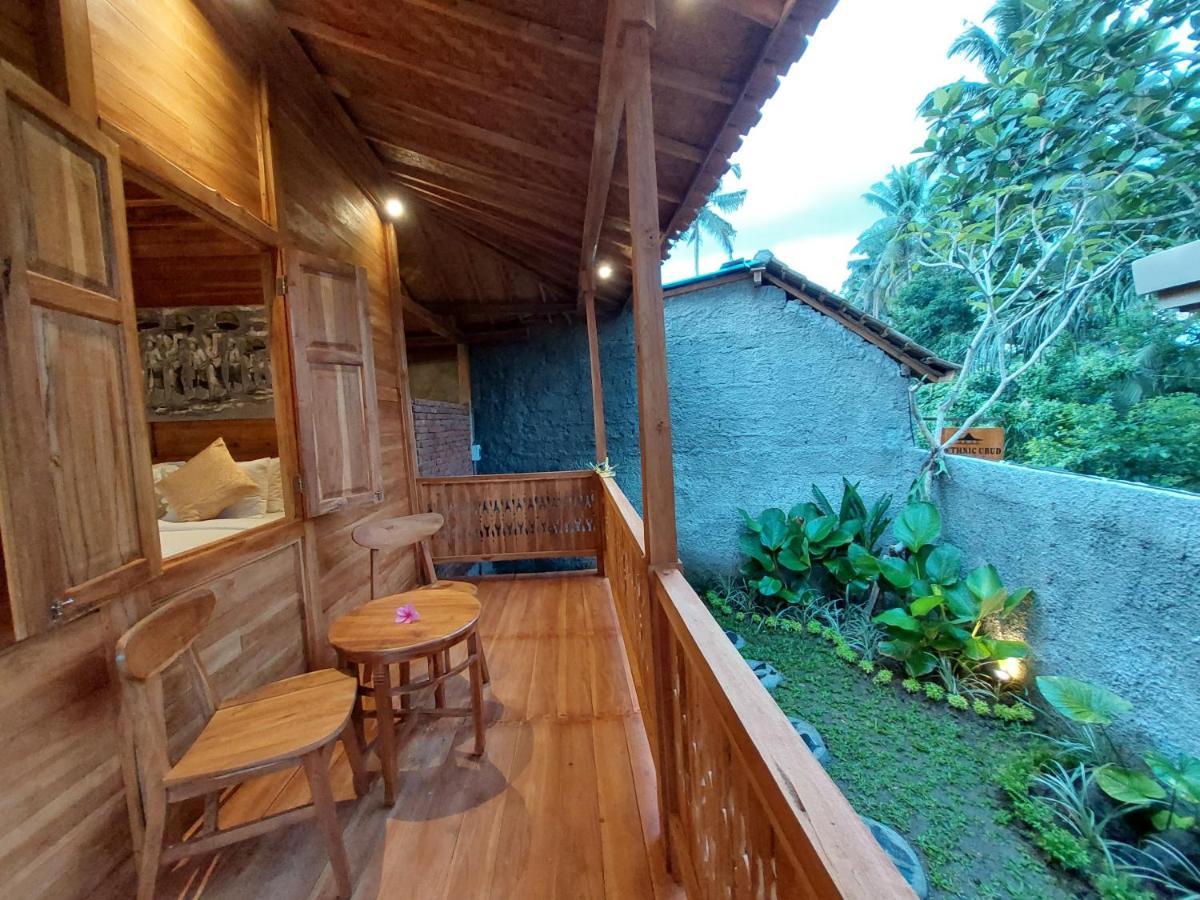 D'Ethnic Ubud Villa Buitenkant foto
