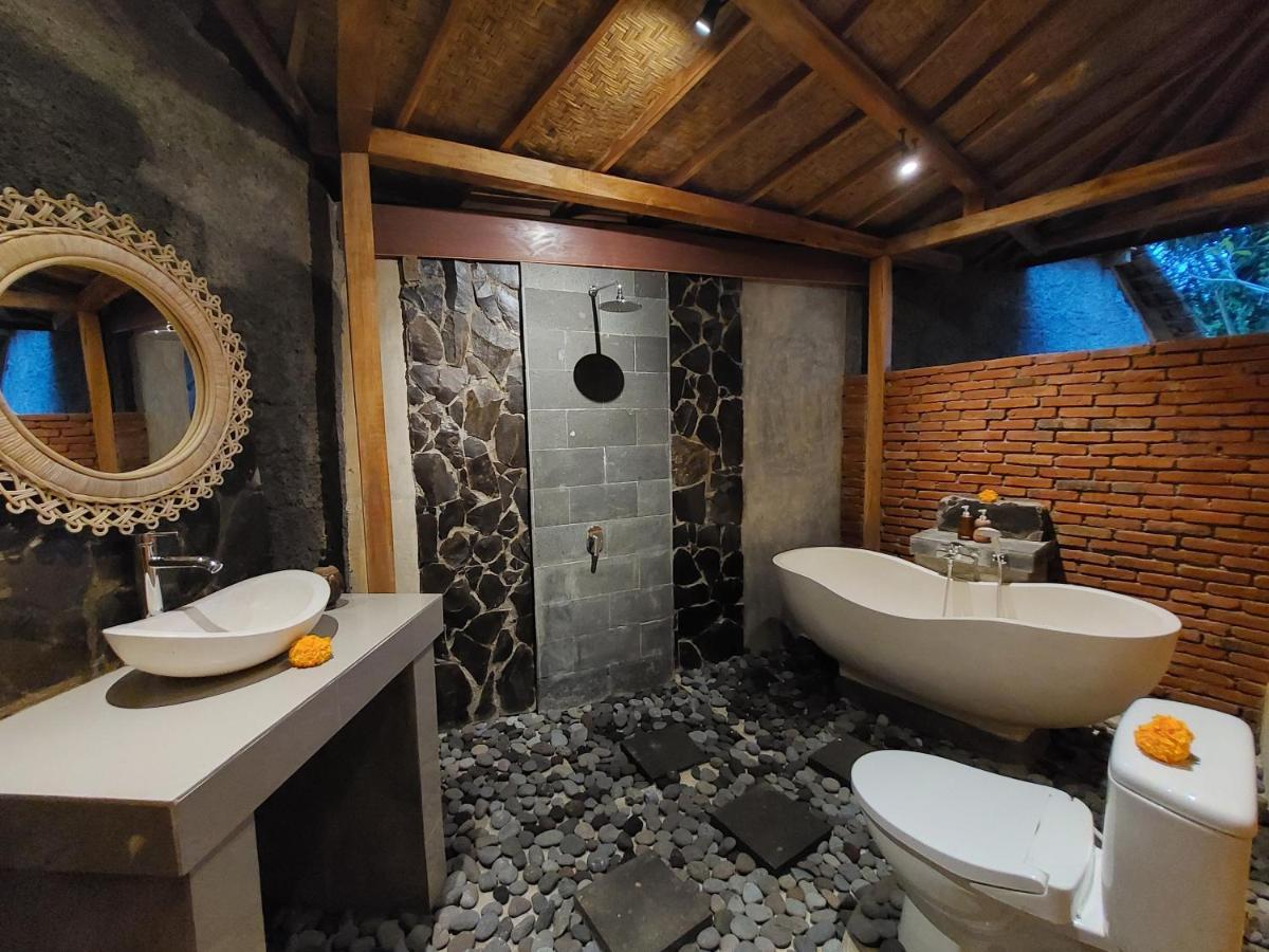D'Ethnic Ubud Villa Buitenkant foto