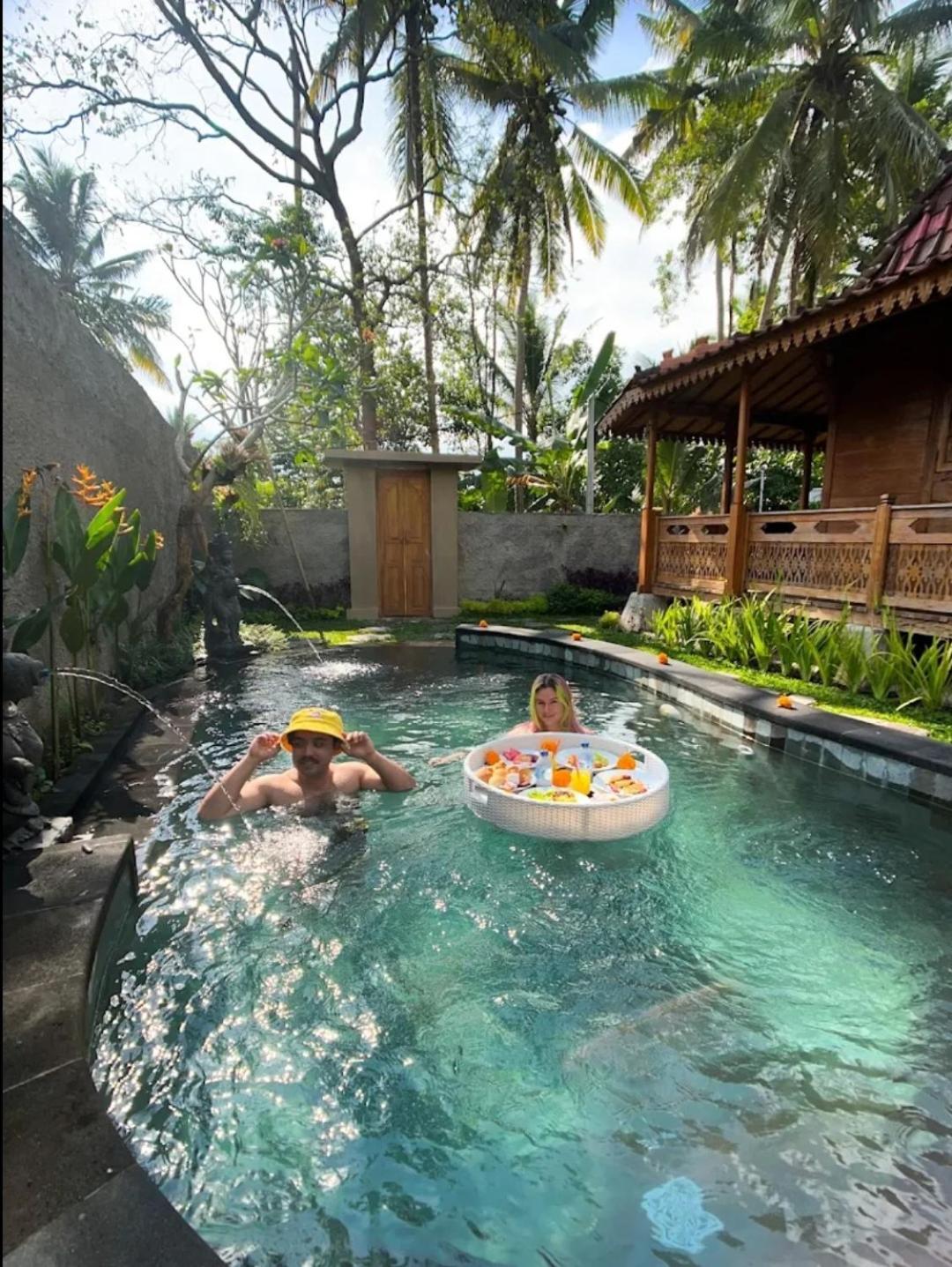 D'Ethnic Ubud Villa Buitenkant foto